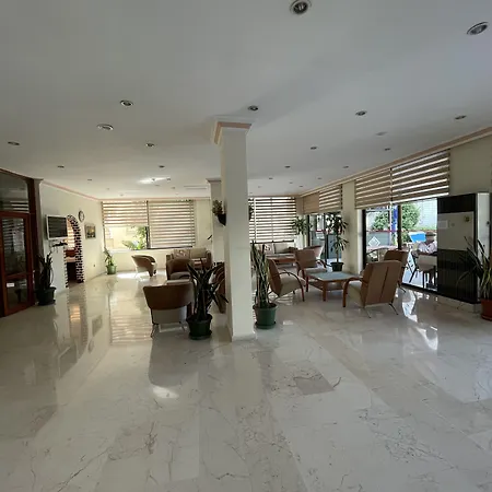 克列奥帕特拉米拉酒店 阿拉尼亚